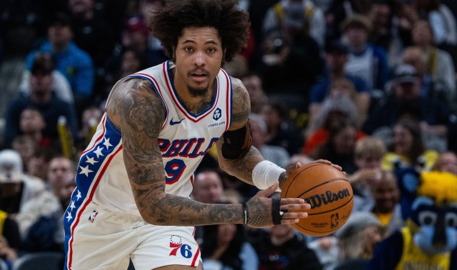 正负值-40最低！乌布雷12中7拿到全队最高17分 有3失误