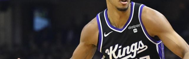 西部季后赛超巨环伺 有了他国王防守底气十足